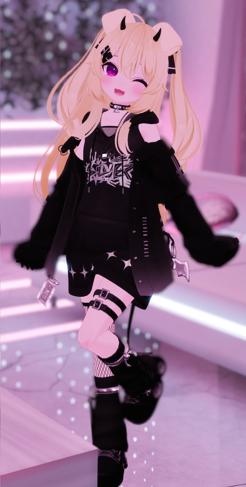 Cerber in gothic lolita